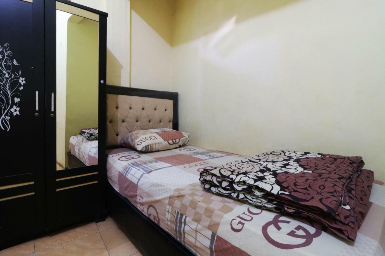 Hotel Wisma Yuli Syariah Medan Exteriér fotografie
